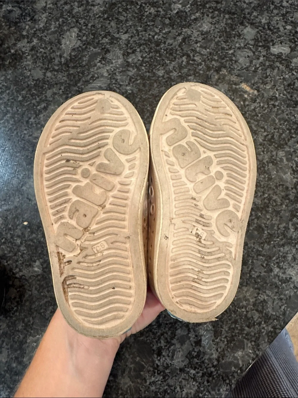 Native Kids Water Shoes in Pale Pink